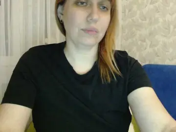 Karmella  live sex cam