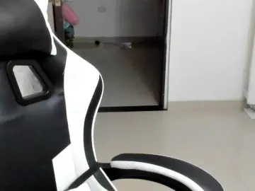 LaraCat1  live sex cam