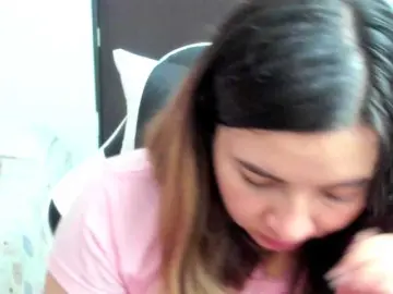 LaraCat1  live sex cam