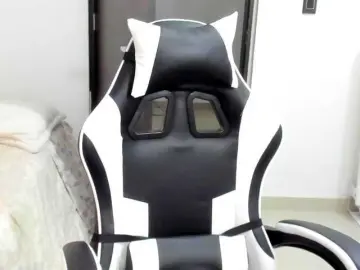 LaraCat1  live sex cam