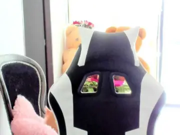 LaraCat1  live sex cam