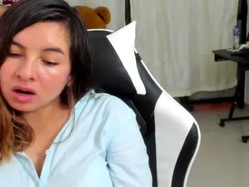 LaraCat1  live sex cam