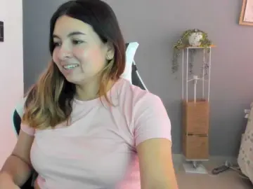 LaraCat1  live sex cam