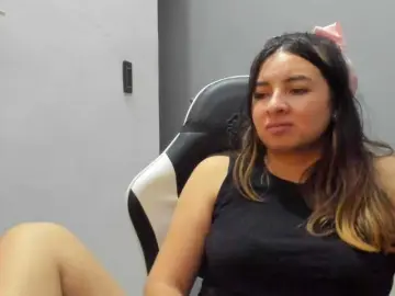 LaraCat1  live sex cam