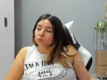 LaraCat1  live sex cam