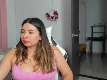 LaraCat1  live sex cam