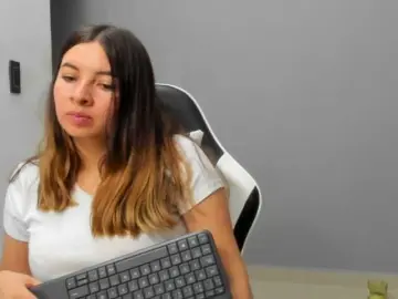 LaraCat1  live sex cam
