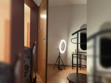 Littleslave1  live sex cam