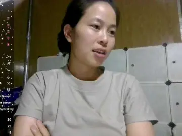 Meo2000  live sex cam