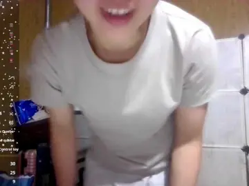 Meo2000  live sex cam