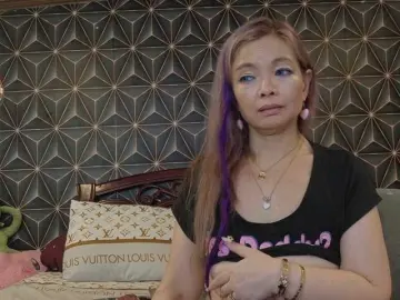 YummyMeily  live sex cam