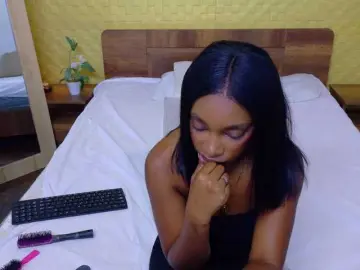 Shamira-moore  live sex cam