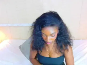 Shamira-moore  live sex cam