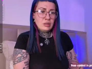 DakotaBang  live sex cam