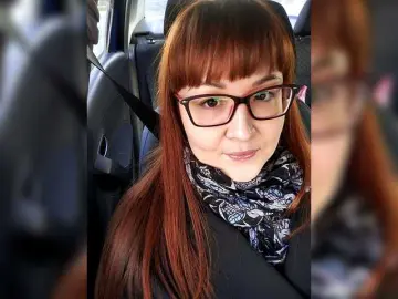 Fox-Lisa  live sex cam