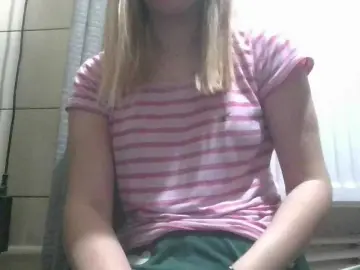 Irenne18  live sex cam