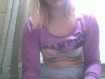Irenne18  live sex cam