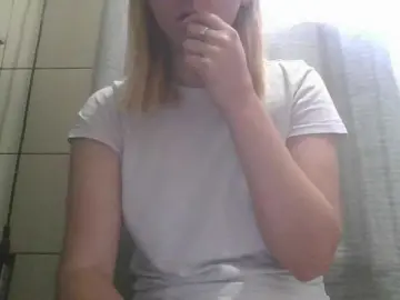 Irenne18  live sex cam