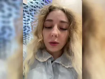 Janchi-  live sex cam