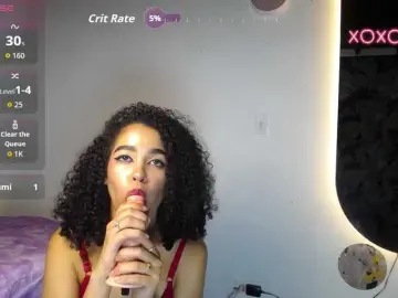 Kiara-Lux  live sex cam