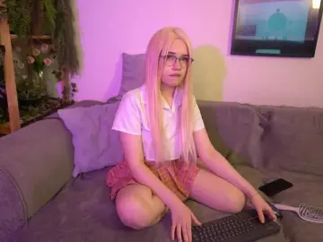 LiliaBellini  live sex cam