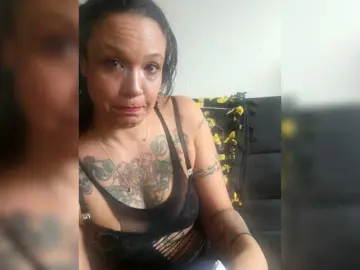 SweetTea  live sex cam