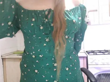 Sweety-Katie  live sex cam
