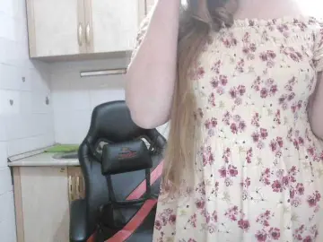 Sweety-Katie  live sex cam