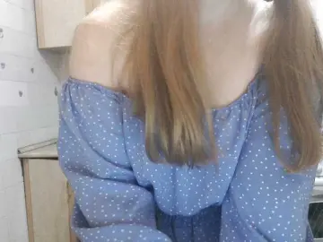 Sweety-Katie  live sex cam