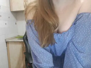 Sweety-Katie  live sex cam