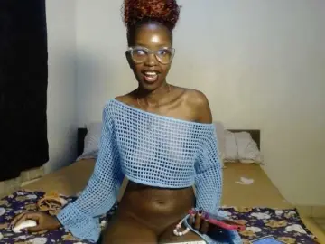 Wildsmile254  live sex cam