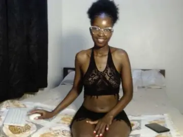 Wildsmile254  live sex cam