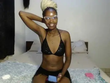 Wildsmile254  live sex cam
