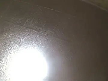 Petrova1985  live sex cam