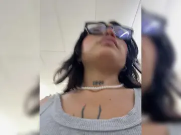 ArielMoore  live sex cam