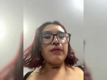 ArielMoore  live sex cam