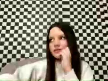 DeloisLavelle  live sex cam