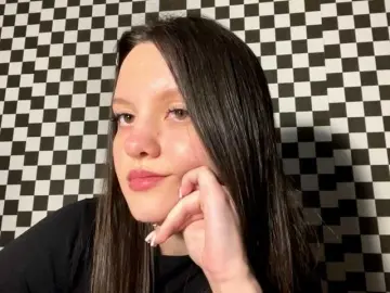 DeloisLavelle  live sex cam