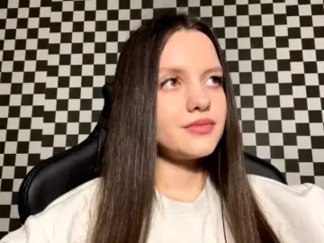 DeloisLavelle  live sex cam