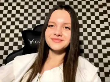 DeloisLavelle  live sex cam