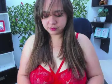 LucyOwen18  live sex cam