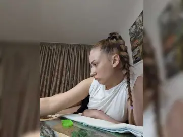 Schumaxer777  live sex cam