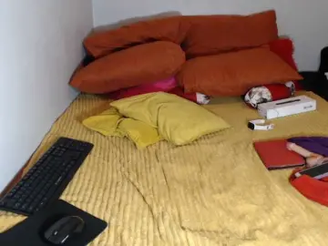 Sexypreshiee  live sex cam