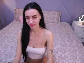 SnowWhiteee  live sex cam
