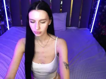 SnowWhiteee  live sex cam