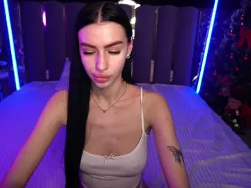 SnowWhiteee  live sex cam