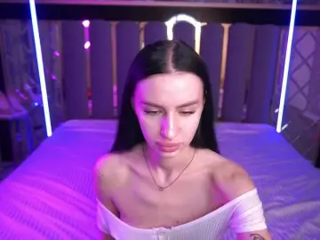 SnowWhiteee  live sex cam