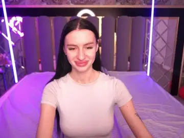 SnowWhiteee  live sex cam