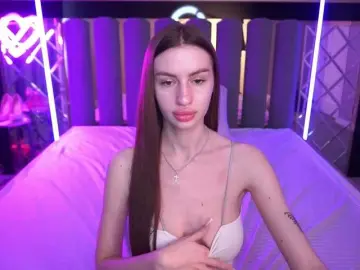 SnowWhiteee  live sex cam