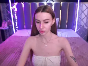 SnowWhiteee  live sex cam